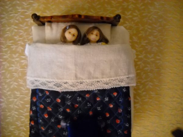 Mini Bed